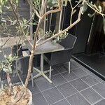 ブーランジュリー&カフェ グウ - 屋外テーブル席