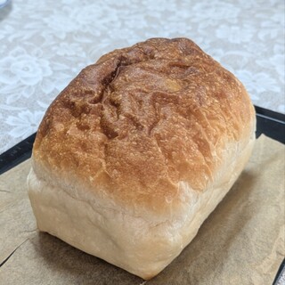 ととぱんちゃ パンカラト ブーランジェリーカフェ （Pain KARATO Boulangerie