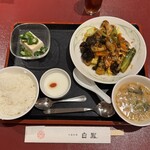 中国料理　白鳳 - 木耳と豚肉の玉子炒め定食（1150円）