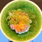 THE SUSHI TOKYO 旬 - 海ぶどうの小丼(まぐろ中落ち、うに)