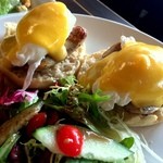 brunch club & SUPPER - エッグベネディクト