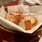 狐狸庵 - フランスパン食べ放題⤴︎︎⤴︎
      ポンパドゥールのフランスパン！