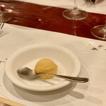 狐狸庵 - お口直しのデザート
      今回はマンゴーのアイスかな？？