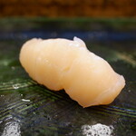 にぎり鮨 一五〇 - 帆立