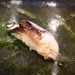 にぎり鮨 一五〇 - 鳥貝