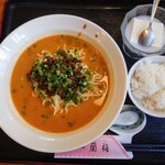 四川料理 蘭梅 - 料理写真:令和7年7月 ランチタイム(11:00〜15:00)
担々麺セット(ご飯、デザート付) 税込1100円