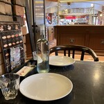 ソロ ピッツァ ナポレターナ ダ ピッコロ - 店内　予約席