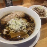 人類みな麺類 - 
