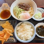 手打ちうどん・そば 子亀 - 肉みそうどん＋セット　1,100円