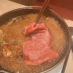 個室 和牛すき焼き 霜降り - 