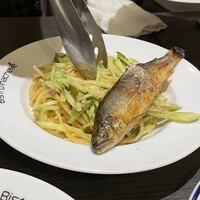 ビストロ・イナシュヴェ - 鮎ときゅうりのレモンパスタ