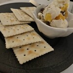 bound - ドライフルーツとクリームチーズ