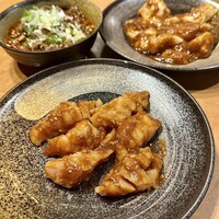 ホルモン焼肉 富や 栄店 - 