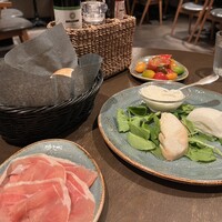 オービカ モッツァレラバー 梅田店 - 