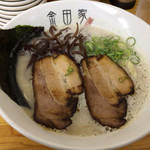 金田家 さくら亭 - 黒豚ラーメン