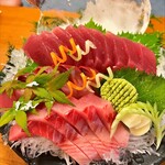 食酔亭元屋 - 上からハガツオとヨコ　新鮮美味