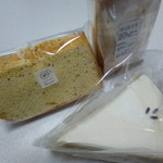 ニコリ - 大好きなレモンとポピーシードのシフォンと初のチーズケーキ♡