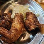日の丸酒場 - 鳥唐揚げ　味なしなので塩をかけて食べて下さいとのこと
