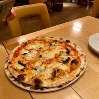 Osteria UVA RARA 横浜 - 