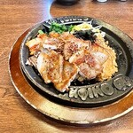 トマト&オニオン - 料理写真:鉄板ビビンライス&サムギョプサル