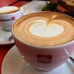 Espressamente illy - Latte