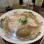 MENクライ - 塩ラーメン味玉乗せ