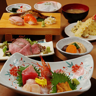 【忘年会コース】ご予約受付開始！全７コース