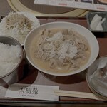 焼肉ダイニング 太樹苑 - 牛すじ煮込み膳　950円