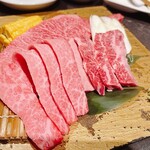 まる良炭火焼肉 - 