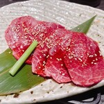 まる良炭火焼肉 - 