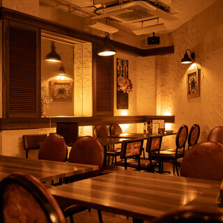 おしゃれな内装で雰囲気バツグン♪