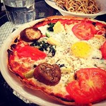 caffè HABITŪ the table - Veggie pizza