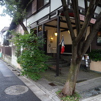 レストラン シェ・リュイ - 猿楽町にひっそりございます
