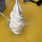 杉養蜂園 - 料理写真:ソフトクリーム