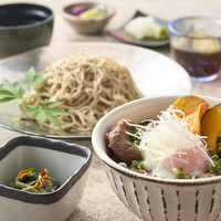 国産牛ロースのすき煮御飯 Ryu 庵手打ち蕎麦< 酢橘美味つゆ>