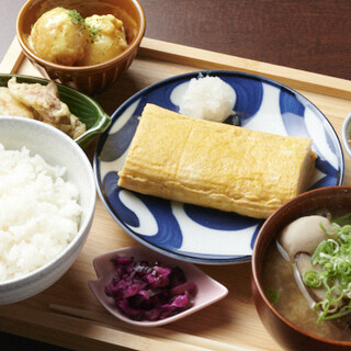 【土日限定】ランチ＆昼飲みのお得なセットを提供◎