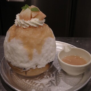 【ガレージ】晴れの日のみ営業ガレージかき氷