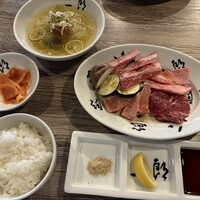 焼肉&手打ち冷麺 二郎 KANAYAMA - 