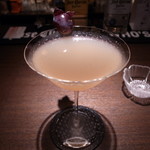 SHOTBAR Q's CASUAL - 巨峰のマティーニ
