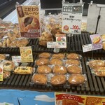 いちやまマート ベーカリー - 料理写真: