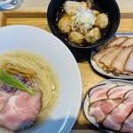 宍道湖しじみ中華蕎麦 琥珀 - 