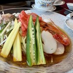 中国料理 桃李 - 彩り良く 夏野菜が並んでいます