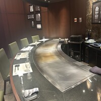 神戸牛 鉄板焼 リオ 大阪御堂筋店 - 