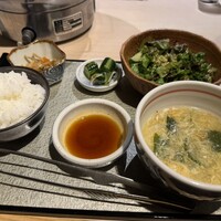 牛刺しと焼肉 仔虎 クリスロード店 - 