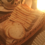 カナユニ - ユッケにつけるパン