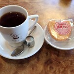 アラビヤコーヒー - アメリカン(コーヒー菓子付き)