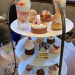 311737753 - 桃と紅茶のアフタヌーンティー