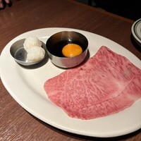 Yakiniku BarBies - 鉄鍋焼きすき