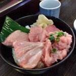 まぐろのなかだ屋 - 