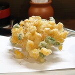 桶家乃隠居 - とうもろこしと枝豆のかきあげ